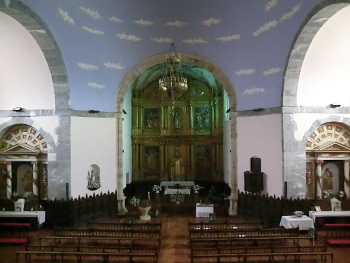 Interior de la iglesia